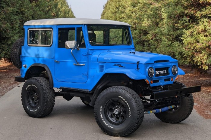 Toyota land cruiser fj40 1967 sale fj classic restored crusier suv fully beige straight six speed car nicely classiccars ideal