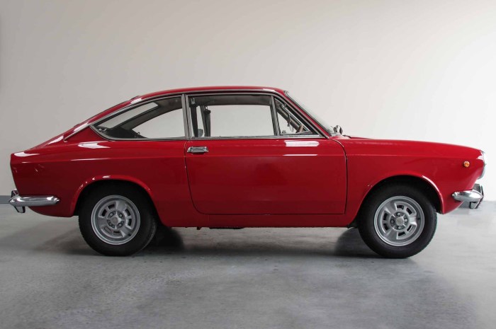 Fiat 850 coupe sports 1969 coupé file diest schaffen fly bertone drive wikipedia racer club garage shannons spider commons wikimedia