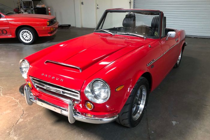 1969 Datsun 2000