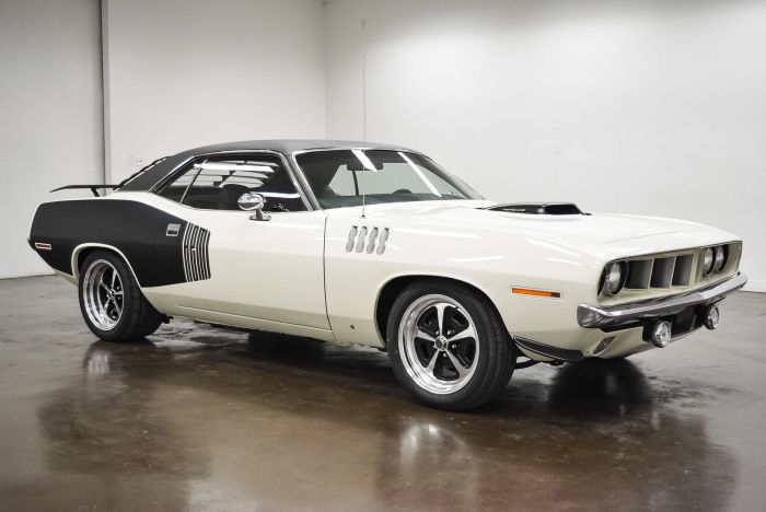 Plymouth 1971 cuda hemi 426 barracuda sale bringatrailer powered bat
