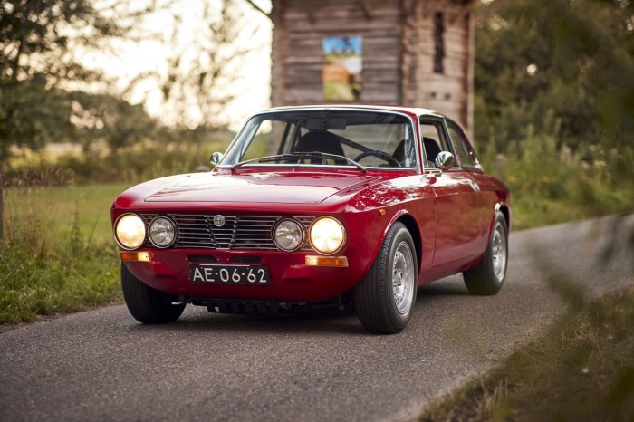 1971 Alfa Romeo GTV 2000: A Classic Italian Sports Car