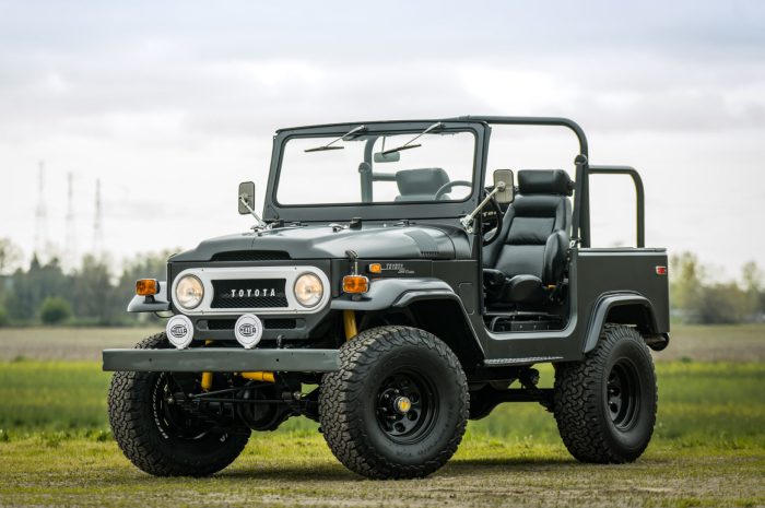 Cruiser fj40 bronco closeups prototype underbody bat bronco6g