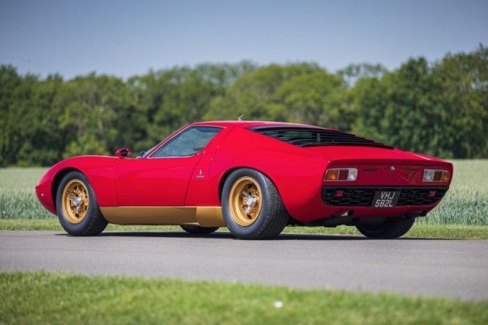 Miura lamborghini sv 1972 p400 bertone rm sotheby auctions