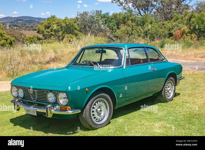 1974 Alfa Romeo 2000 GT Veloce: A Classic Italian Sports Car
