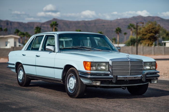 1975 Mercedes-Benz 280S: A Classic of German Engineering