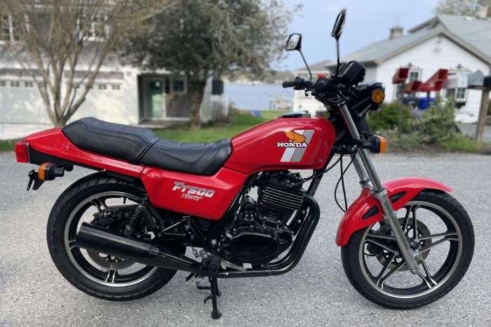 Honda ascot ft500 tracker street 500 cafe racer ft motorcycle motos pipeburn motorcycles bike scrambler flat moto custom trackers yamaha