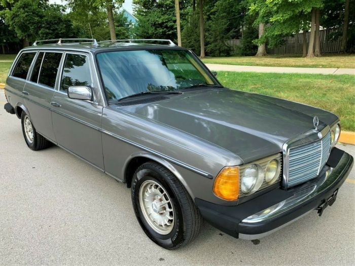 1984 Mercedes-Benz 300TD: A Classic Diesel Sedan