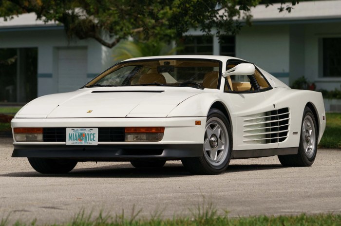 Ferrari testarossa 1986 miami vice auction car white heads block