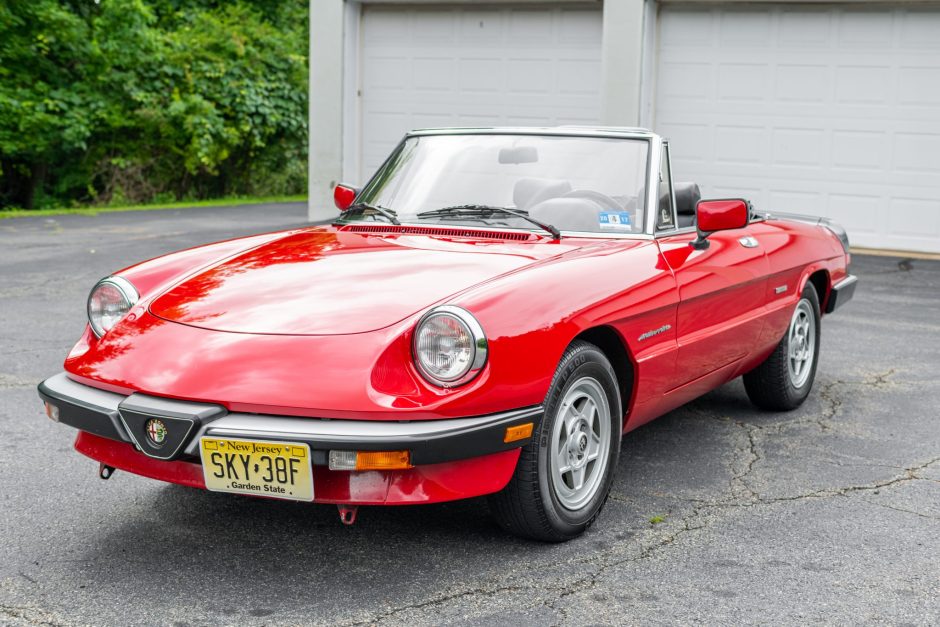 1987 Alfa Romeo 2000 Spider Veloce