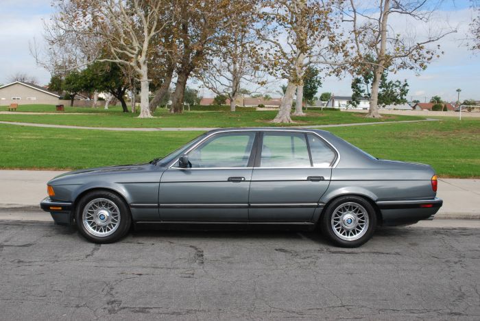 Bmw 735i 1988 bat classic