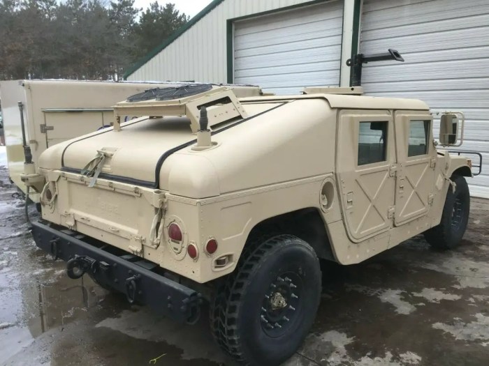 Hummer h1 1989 4wd deisel hmmwv slant humvee back