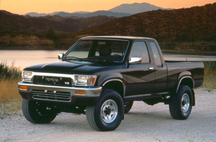 1989 Toyota Pickup: A Classic Truck for Work and Play