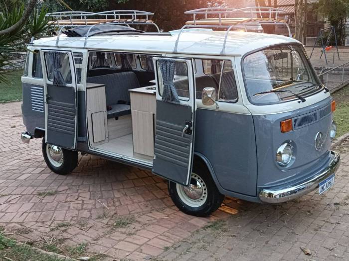 1990 Volkswagen Bus: A Timeless Classic