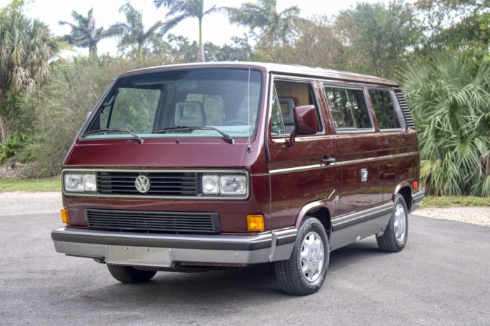 Volkswagen carat vanagon 1990 edition california cars sale 1990s wolfsberg 2040 t3 transporter bus red diego states san united german