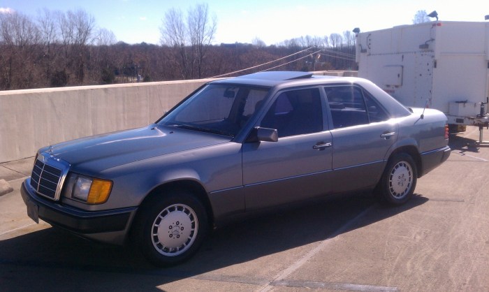 1991 mercedes benz sel offered