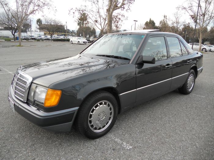 1991 Mercedes-Benz 300