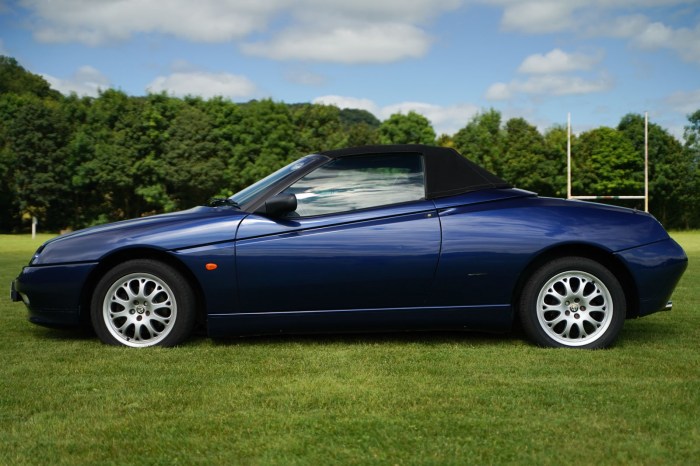 2001 Alfa Romeo Spider: A Timeless Italian Icon