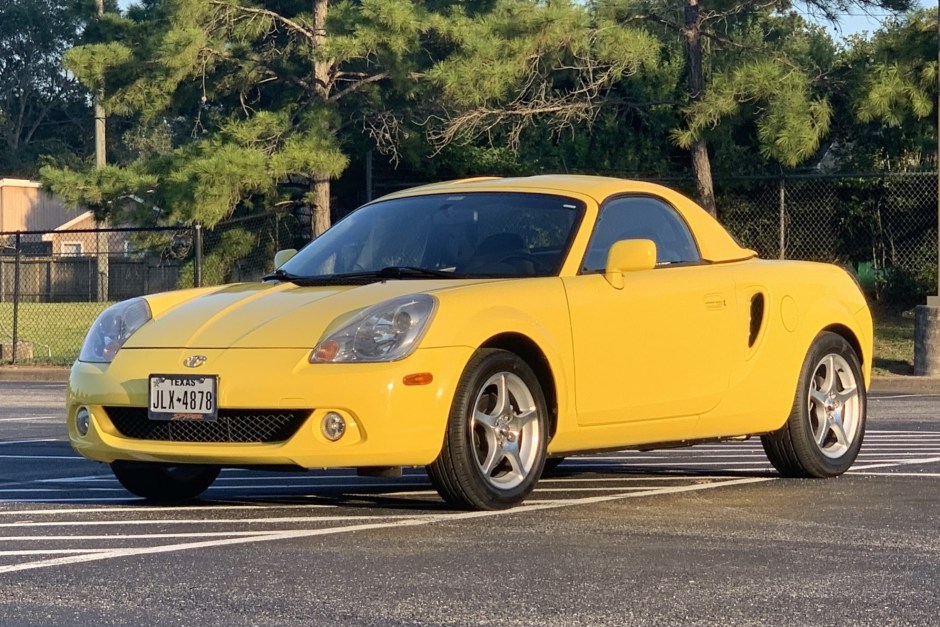 2003 Toyota MR2