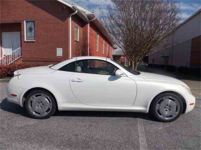 2002 Lexus SC400: A Timeless Luxury Coupe