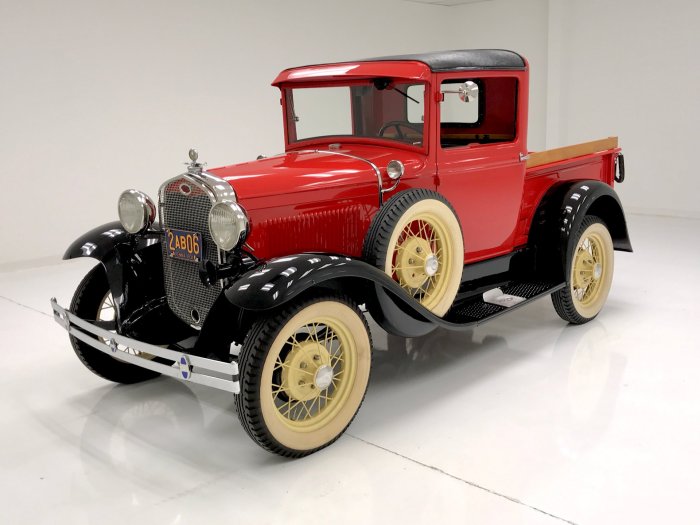 1931 Ford Deluxe: A Glimpse into American Automotive History