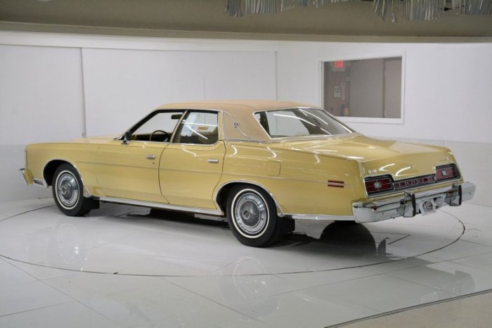 Ltd ford 1974 4dr overview cargurus looking area used topworldauto