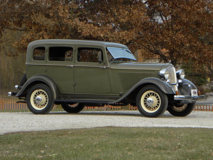 Plymouth 1933 pd sedan model door deluxe