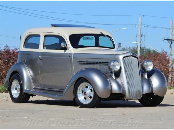 Plymouth 1935 pj coupe