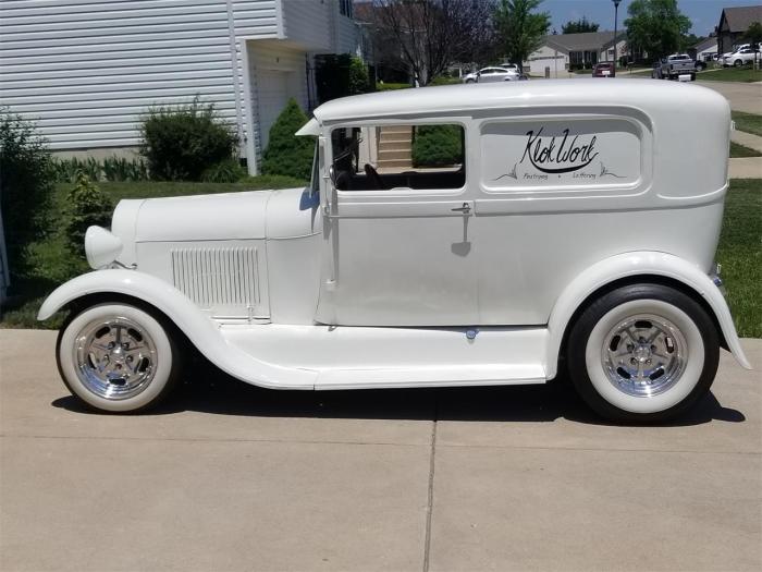 1929 Ford Sedan Delivery: A Classic Workhorse