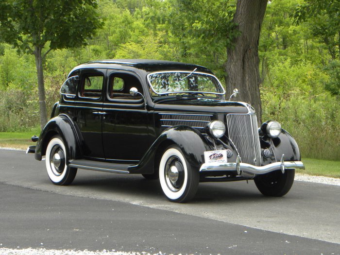 1936 Ford Sedan