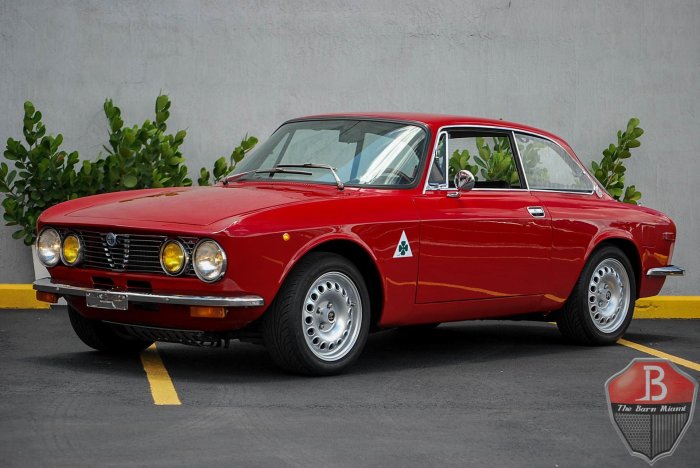 1972 Alfa Romeo 2000 GT: A Classic Italian Sports Car