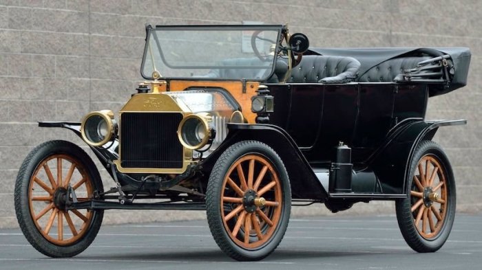 1914 Ford Tudor