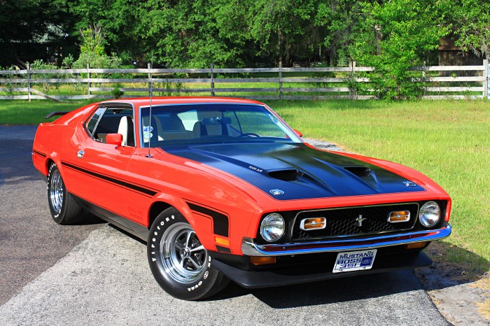 1971 Ford Mustang Boss: A Muscle Car Legend