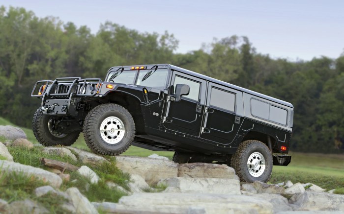 1992 Hummer H1: A Military Legacy on the Open Road