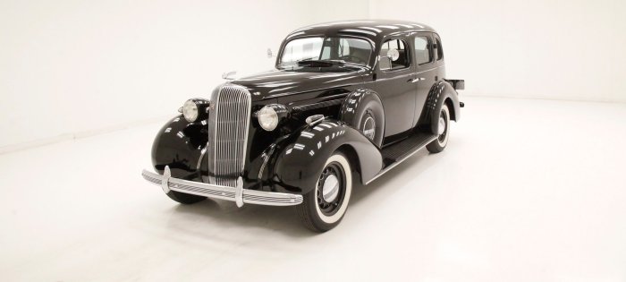 Buick 1936 sedan 27g lot 4dr suicide