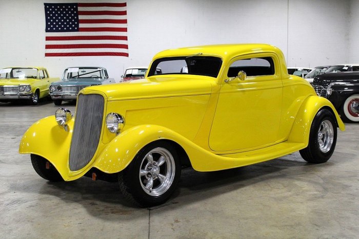 1933 coupe offered