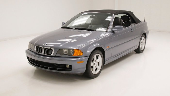 2002 BMW 325: A Classic Sports Sedan