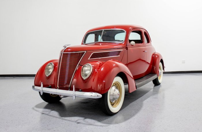 1937 cabriolet deluxe bat