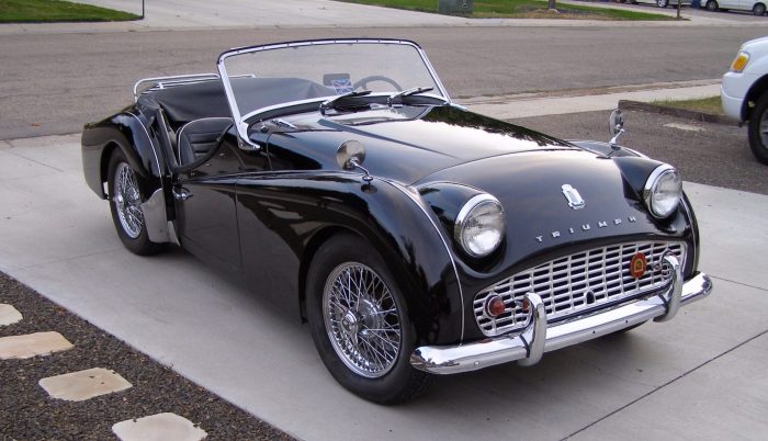 Triumph 1960 tr3a lot car