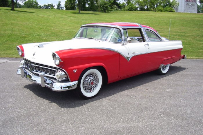 1955 Ford Victoria