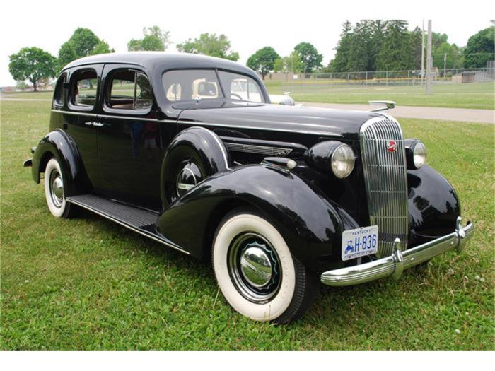 1936 Buick Century: A Classic American Automobile