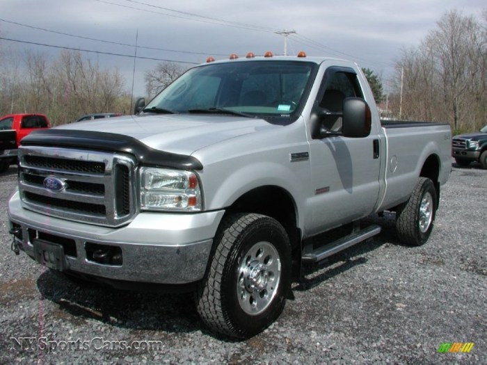 F350 2006 dually crew fuse gtcarlot