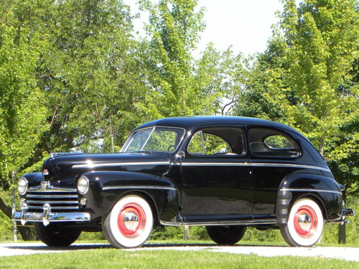 1948 Ford Super Deluxe: A Post-War Icon