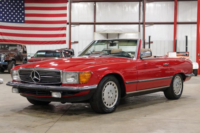 1984 500sl mercedes benz offered