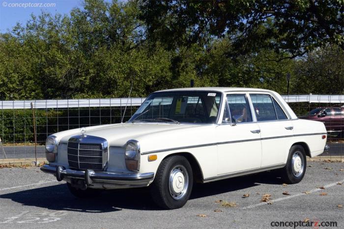 Mercedes 1973 benz classic white cars blue sale whiteblue classiccarsseller