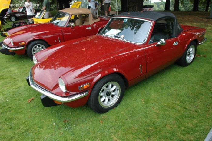 Triumph spitfire 1973 classic convertible red condition sports good car