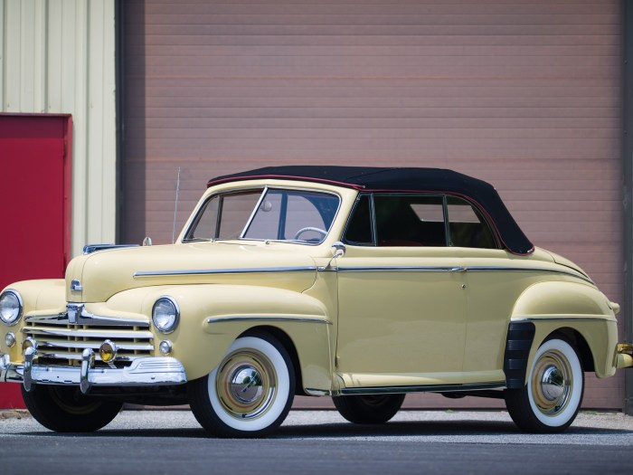 Ford 1948 deluxe convertible super coupe