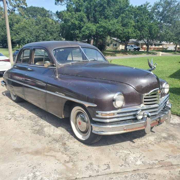 Packard 1949 deluxe