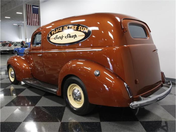 Ford 1940 delivery sedan