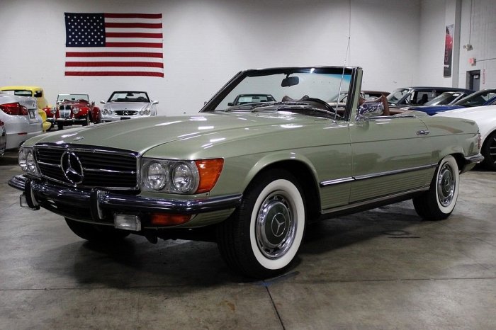 Mercedes 1973 benz sl offered