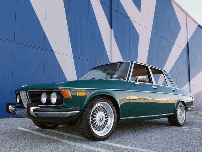 1972 BMW Bavaria: A German Icon Emerges